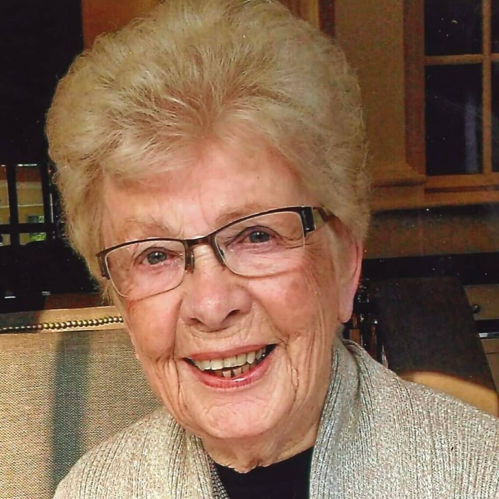 Noreen-McTaggart-Obituary-Photo